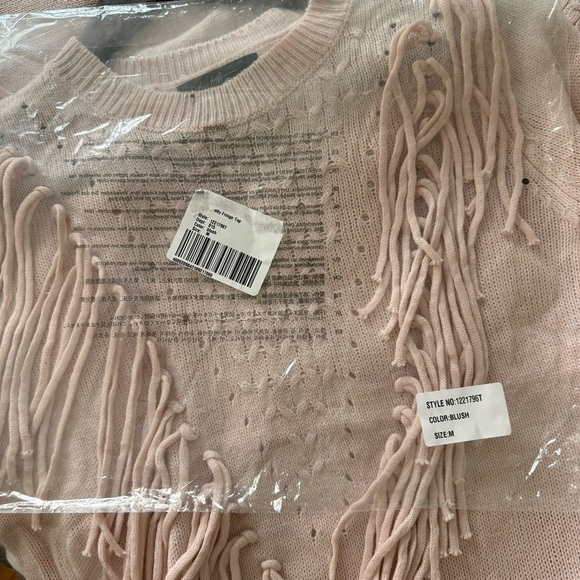 Ontwelfth blush pink boho Fringe long sleeve sweater NWT size S - Picture 11 of 11